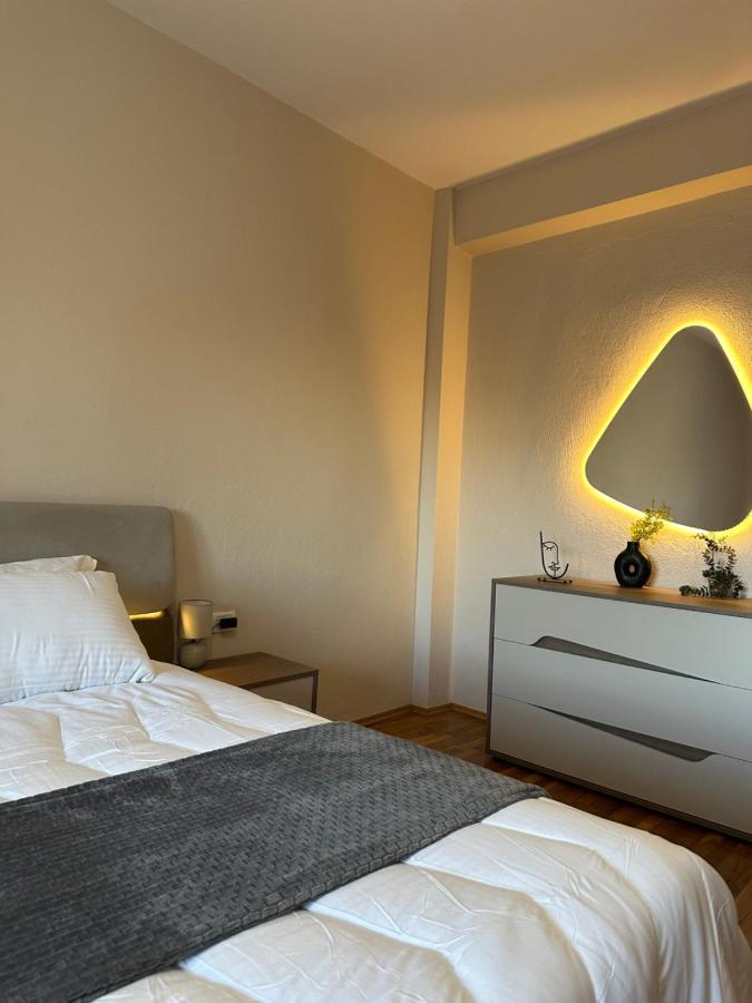 Villa Malo Guesthouse 科尔察 外观 照片